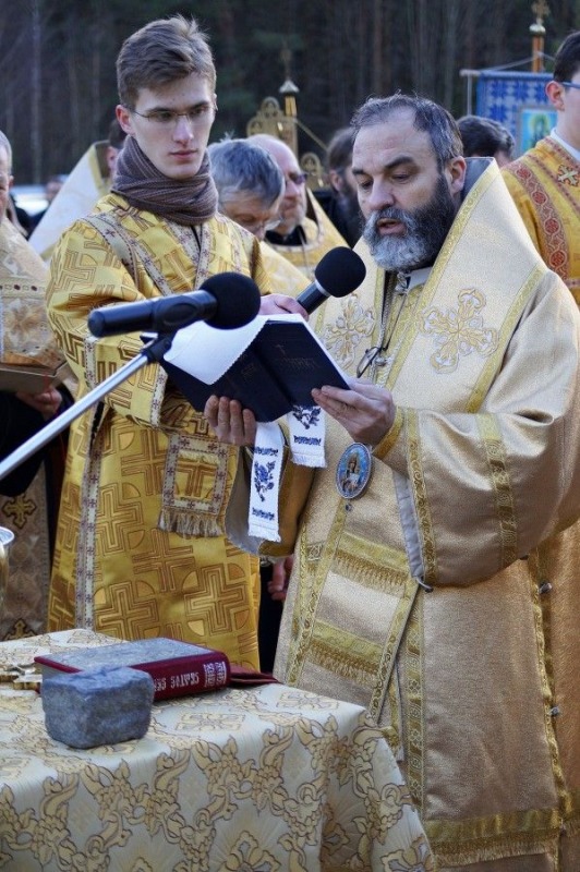 Poświęcenie kamienia węgielnego pod budowę cerkwi w Karakulach