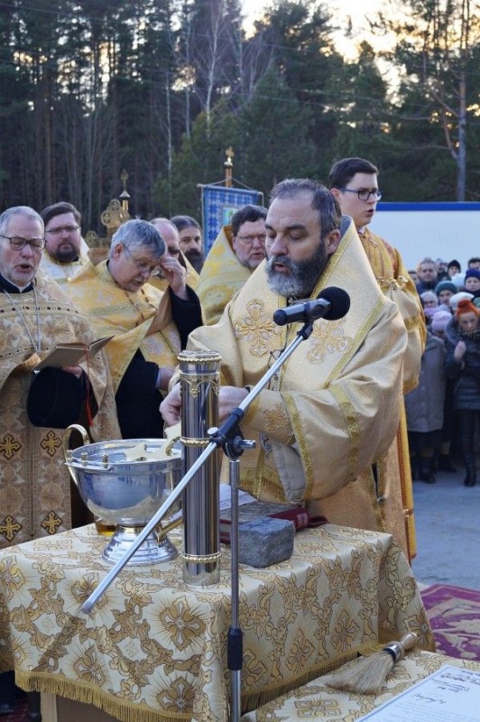 Poświęcenie kamienia węgielnego pod budowę cerkwi w Karakulach