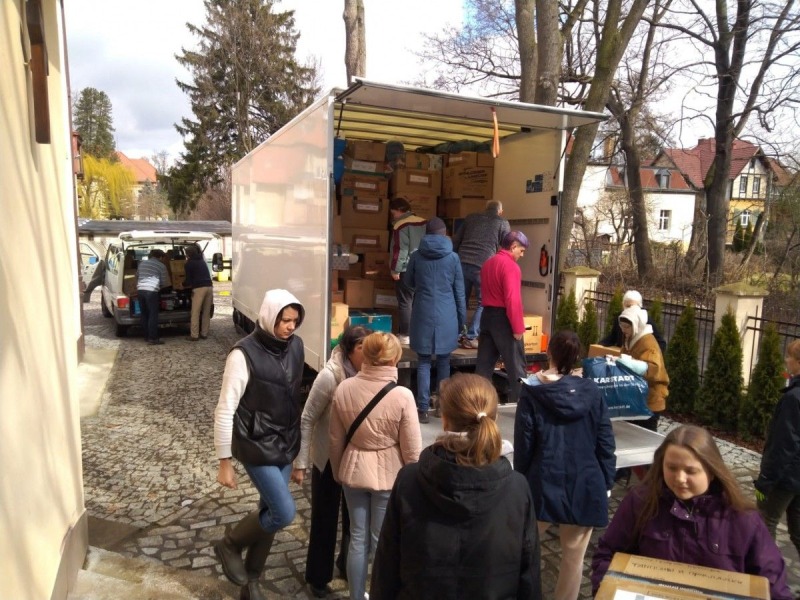 Siła przyjaźni – pomoc uchodźcom w Cieplicach