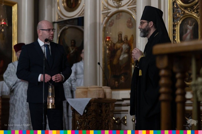 Ogień z Jerozolimy przywieziono do Białegostoku