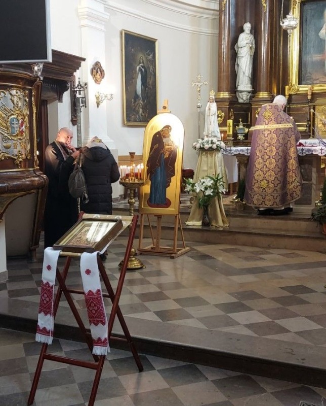 Prawosławna Boska Liturgia w kościele św. Jana Chrzciciela w Nałęczowie