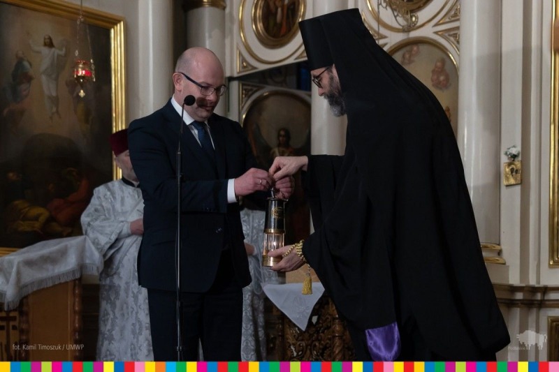 Ogień z Jerozolimy przywieziono do Białegostoku