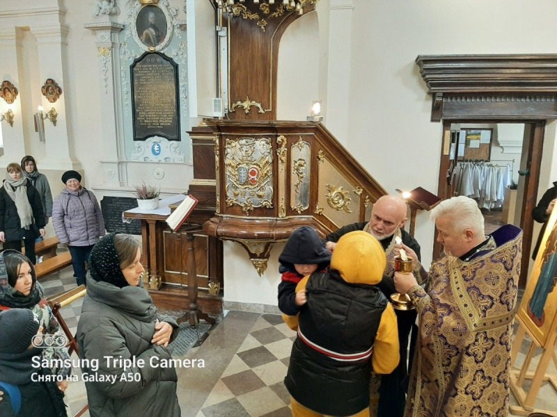 Prawosławna Boska Liturgia w kościele św. Jana Chrzciciela w Nałęczowie