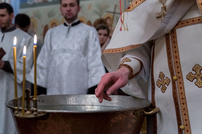 Ci, co przyjmują chrzest za zmarłych