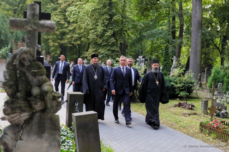 Prezydent RP Andrzej Duda na wolskim cmentarzu