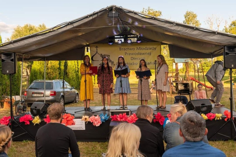 O projekcie "Z muzyką przez pokolenia"