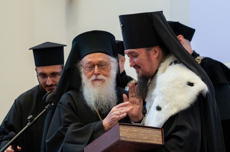 Życie w Chrystusie w wieloreligijnej społeczności globalnej