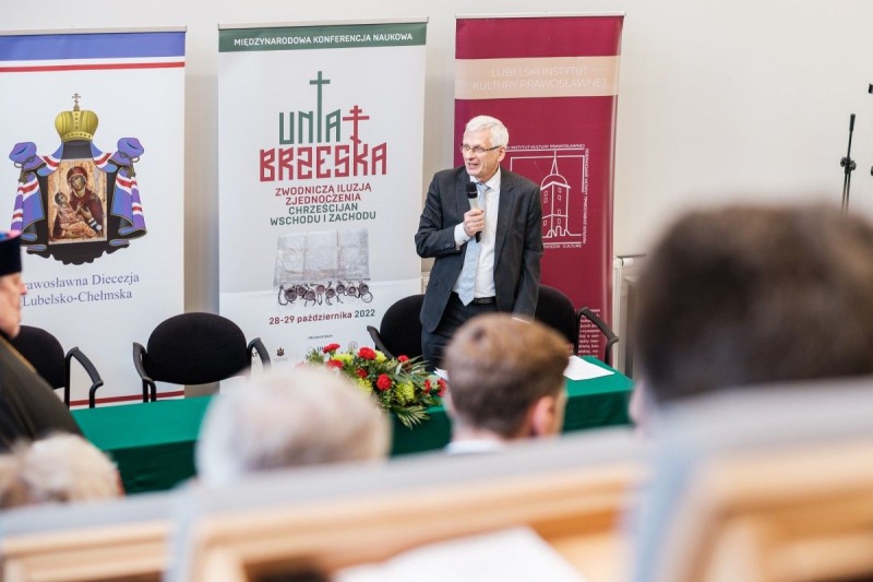 Jedność chrześcijan jako problem teologiczno-kanoniczny