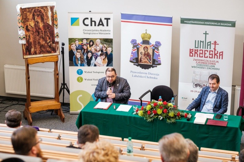 Dążenia do jedności chrześcijan a obrona tożsamości eklezjalnej w perspektywie historycznej