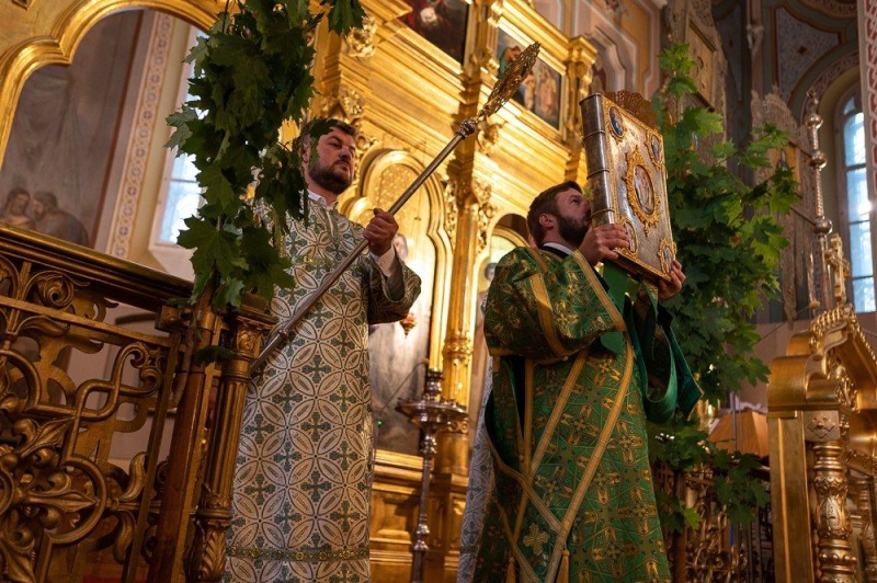 Święto Pięćdziesiątnicy w stołecznej katedrze