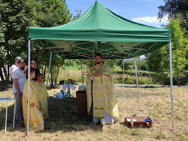 Pierwsza Liturgia Święta na działce parafii w Bielsku-Białej
