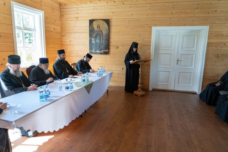 Międzynarodowe spotkanie mnichów i mniszek