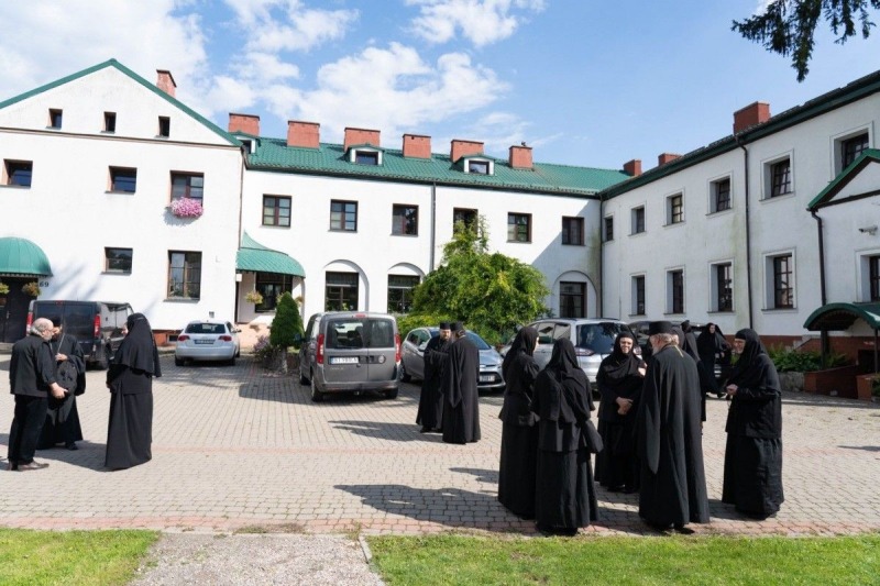 Międzynarodowe spotkanie mnichów i mniszek
