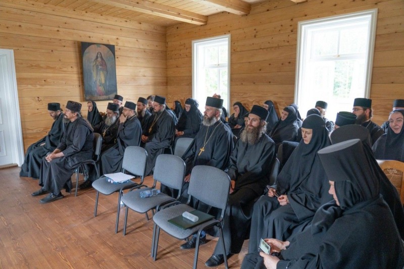 Międzynarodowe spotkanie mnichów i mniszek