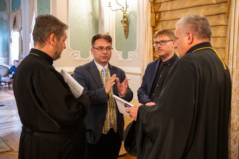 O odkryciu ikonostasu w nowoberezowskiej cerkwi