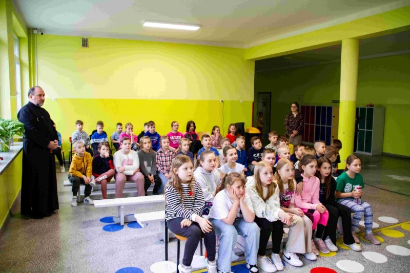 Grupa teatralna przy parafii w Dubinach
