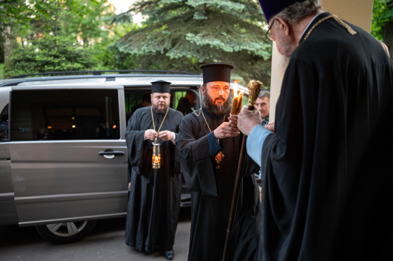 Dostarczono Święty Ogień do Warszawy
