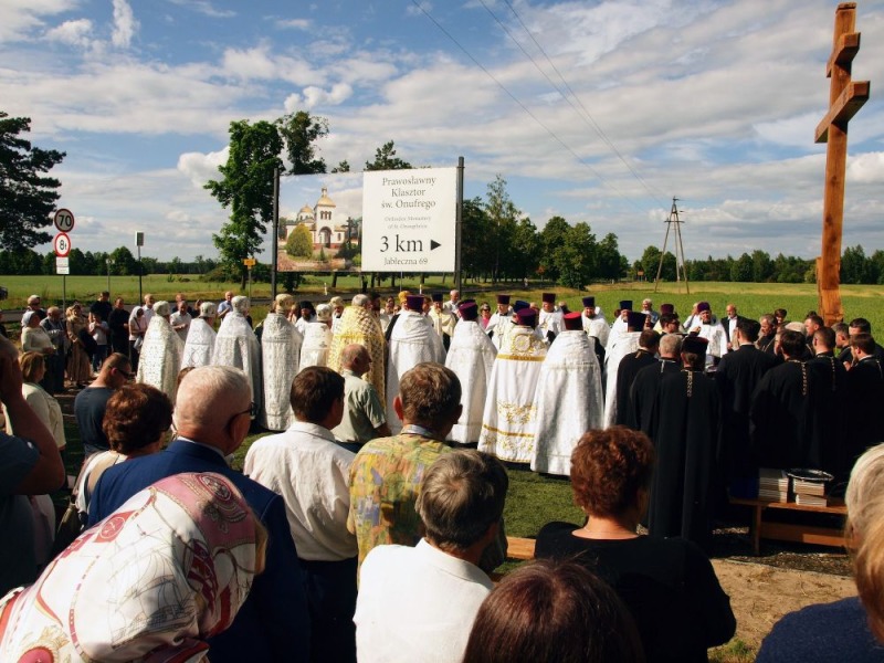Poświęcenie jubileuszowego krzyża w Jabłecznej