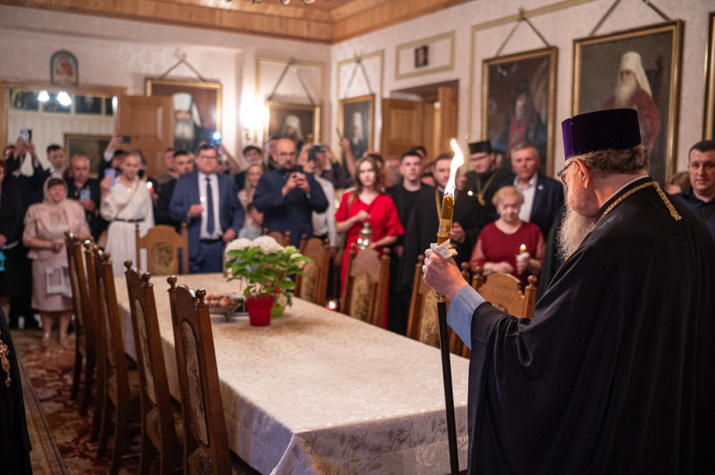 Dostarczono Święty Ogień do Warszawy