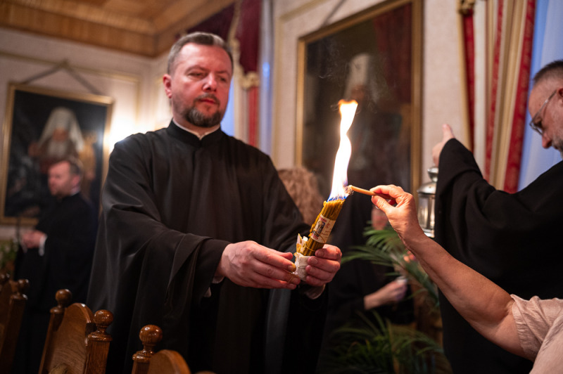 Dostarczono Święty Ogień do Warszawy