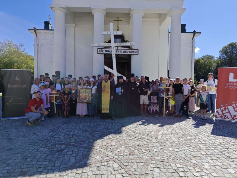 XXXII Piesza Pielgrzymka na św. Górę Grabarkę Diecezji Lubelsko-Chełmskiej wyruszyła z Monasteru św. Onufrego w Jabłeczn