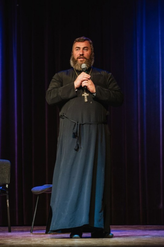 Pokaz filmu i debata w Hajnówce. 100 lat autokefalii. 1000 lat historii