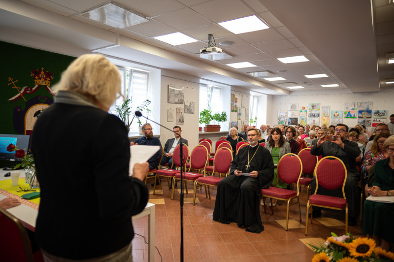 Konferencja o kobiecie w historii 100-lecia autokefalii