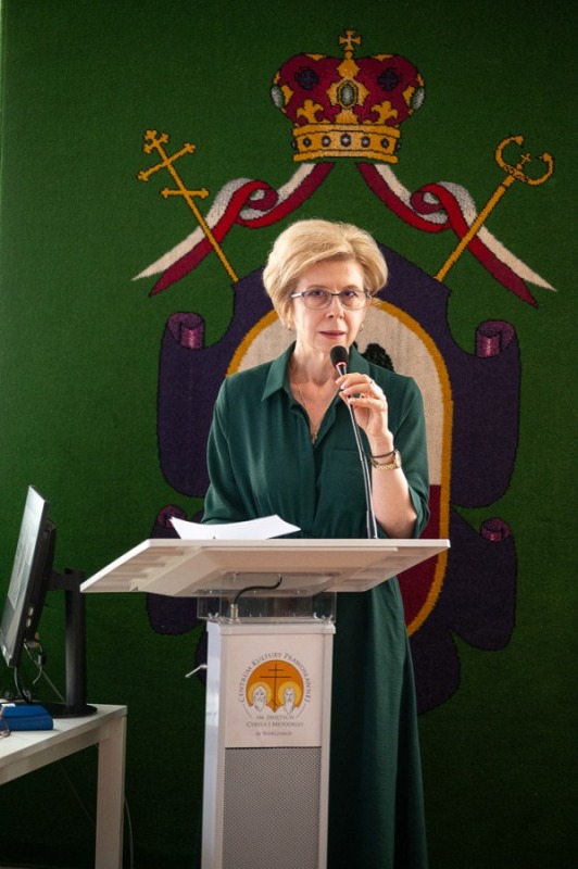 Konferencja o kobiecie w historii 100-lecia autokefalii