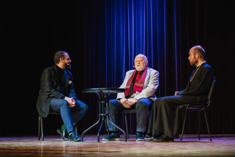Pokaz filmu i debata w Hajnówce. 100 lat autokefalii. 1000 lat historii