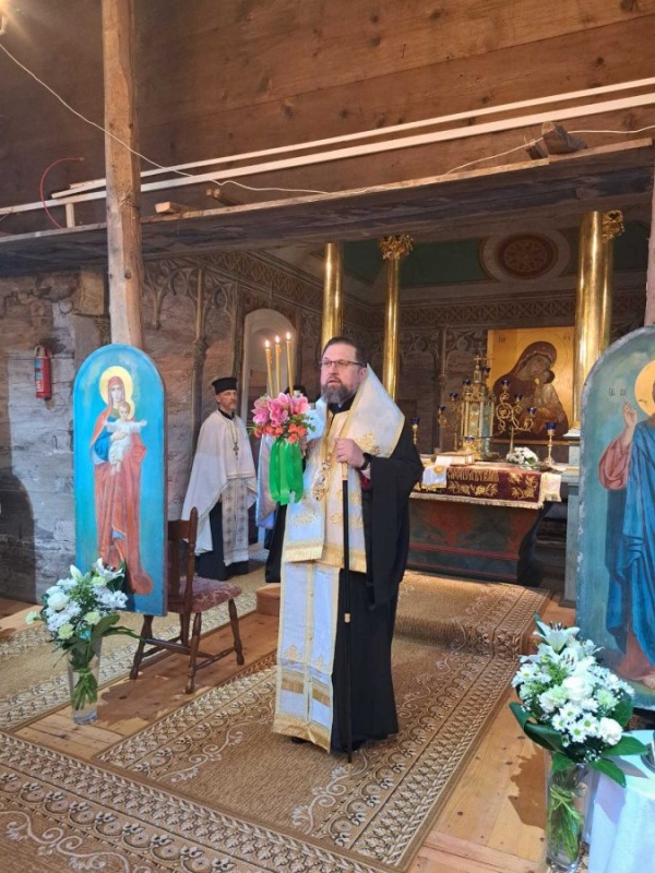 Poświęcenie krzyży na cerkiew na Górze Jawor