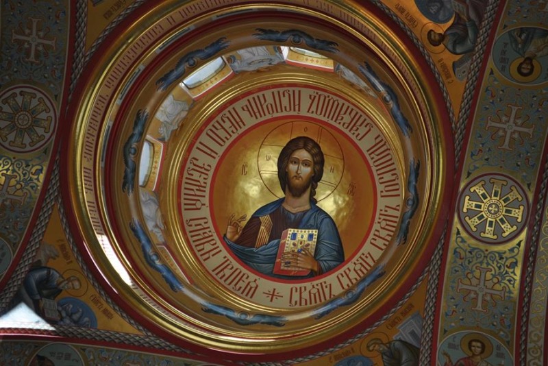 Przepełnione smutkiem spojrzenie Boga