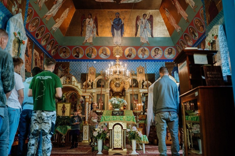 Piesza pielgrzymka do monasteru w Jabłecznej