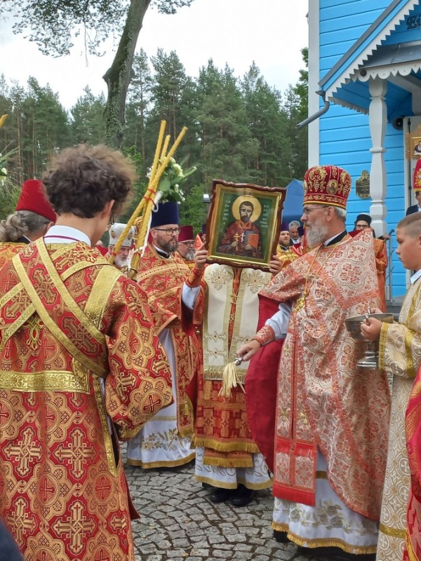 Bractwo Trzech Świętych Hierarchów z pielgrzymką w Werstoku