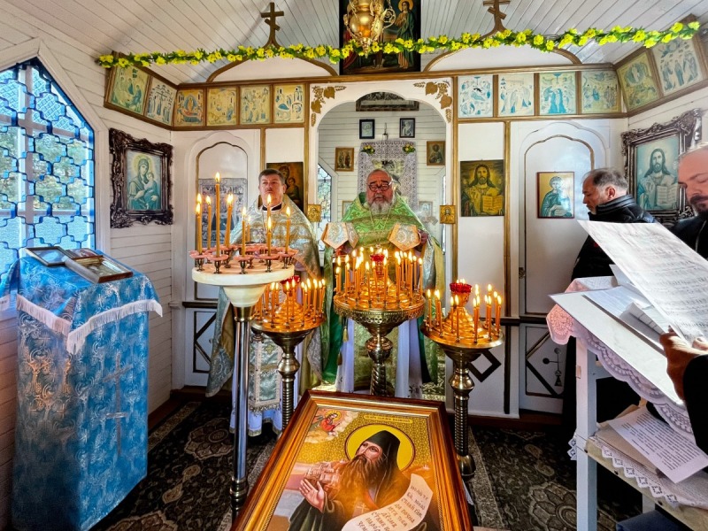 Wspomnienie św. Sylwana z Atosu w kaplicy cmentarnej pw. św. Pantelejmona w Szeszyłach
