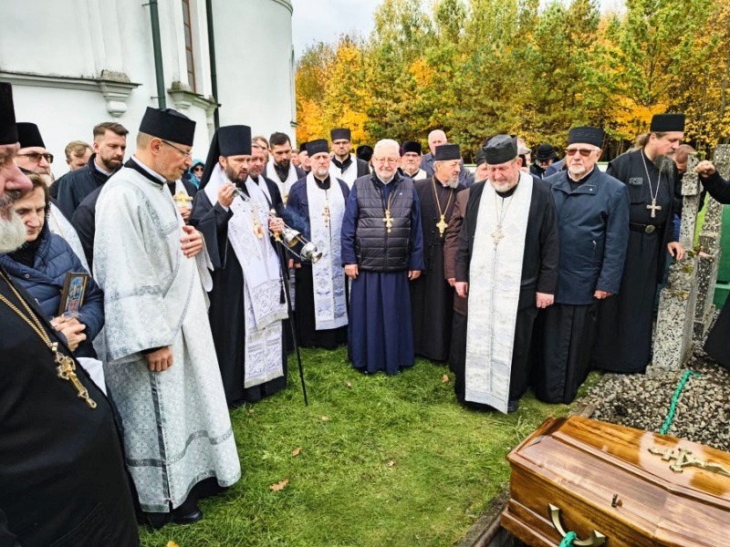 Pogrzeb śp. ks. mitrata Aleksandra Surela