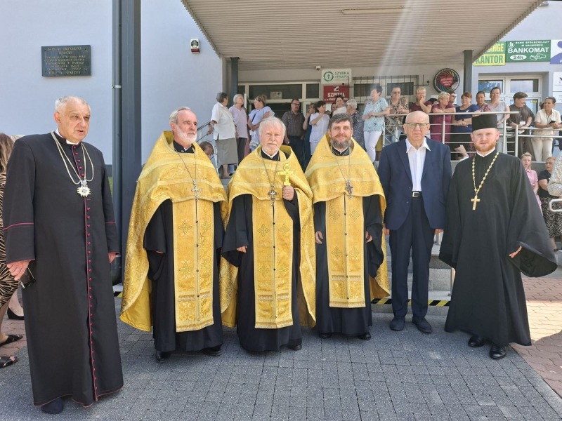 Ofiarowanie ikony św. Pantelejmona dla kaplicy szpitala w Hajnówce