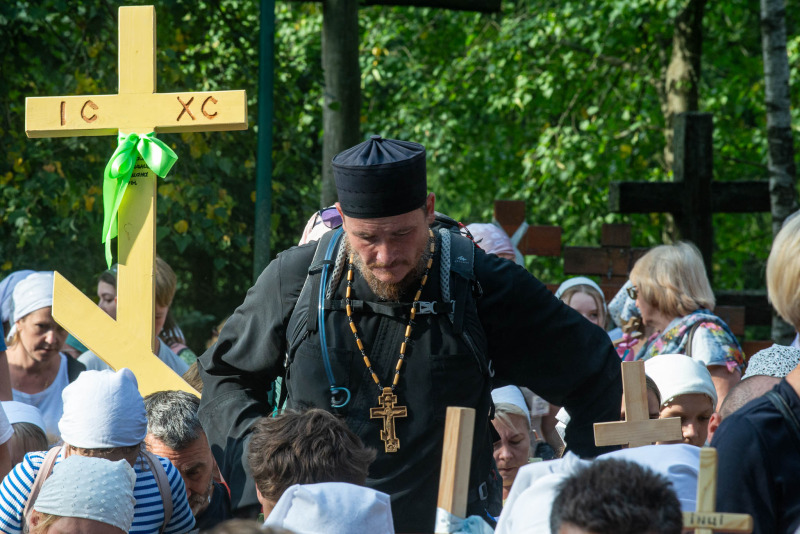 Pierwsze pielgrzymki dotarły na Świętą Górę Grabarkę