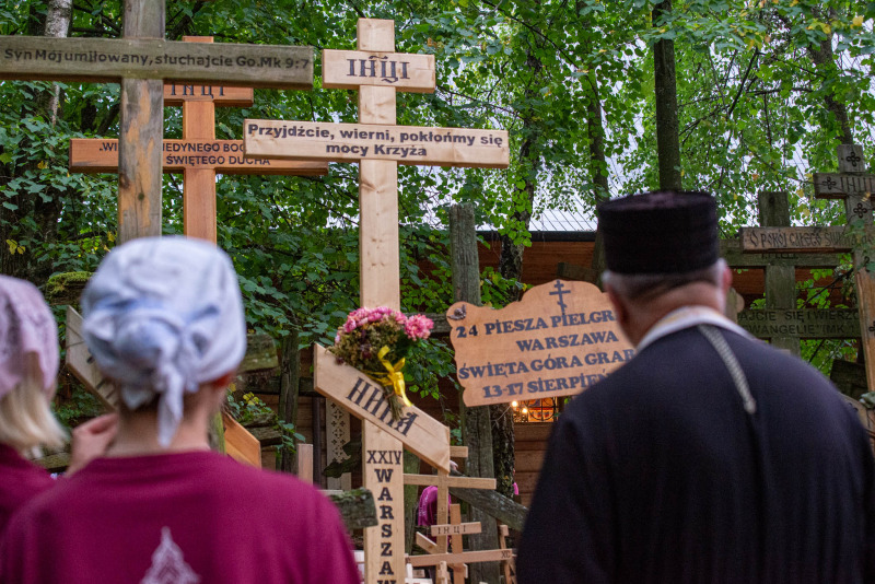 Pierwsze pielgrzymki dotarły na Świętą Górę Grabarkę