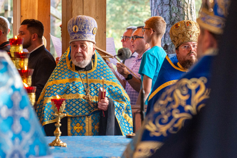 Pierwsze pielgrzymki dotarły na Świętą Górę Grabarkę