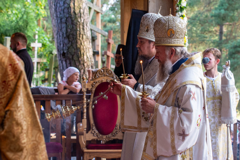 Pierwsze pielgrzymki dotarły na Świętą Górę Grabarkę
