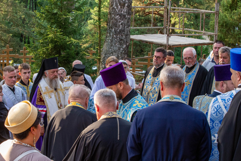 Pierwsze pielgrzymki dotarły na Świętą Górę Grabarkę