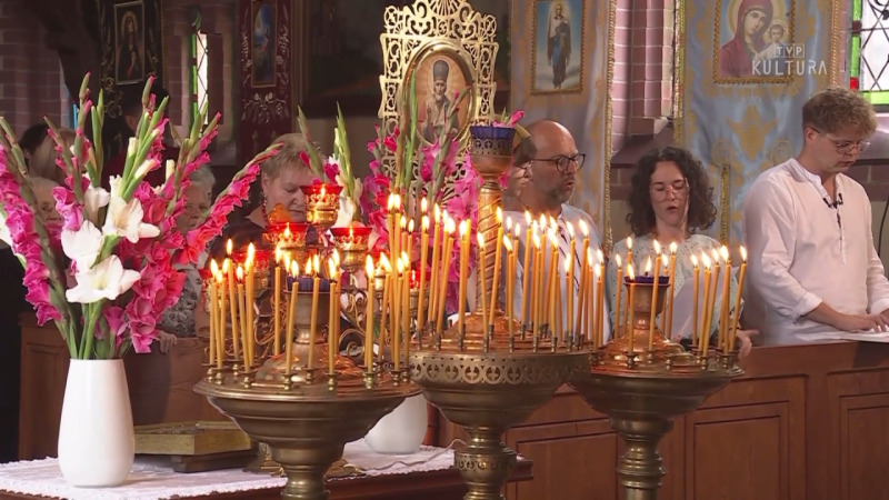 Liturgia prawosławna w cerkwi w Ługach