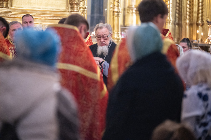 Obrzęd wyniesienia i podwyższenia św. Krzyża w stołecznej katedrze