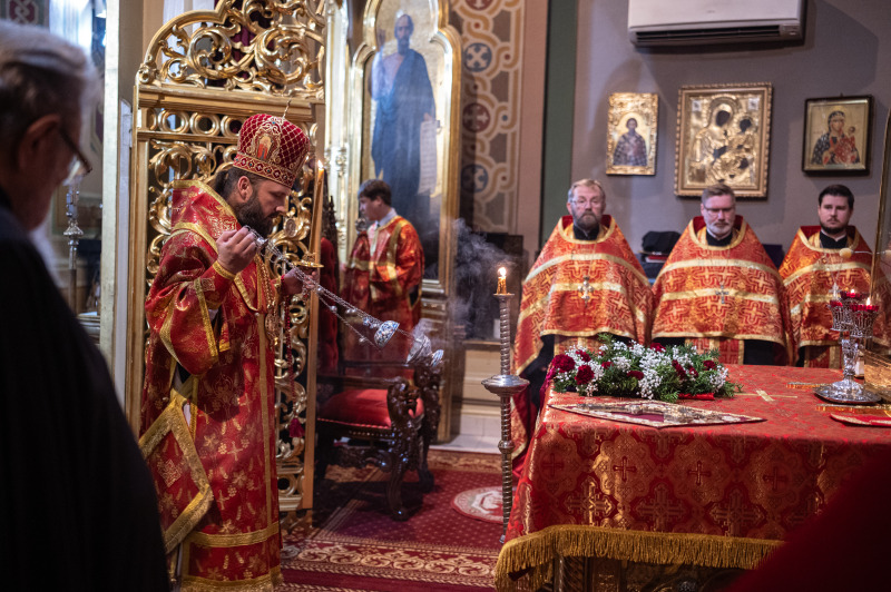 Obrzęd wyniesienia i podwyższenia św. Krzyża w stołecznej katedrze