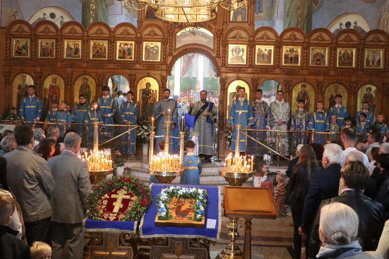 Uroczystości ku czci Matki Bożej związane z Jej ikoną Wsiecaryca